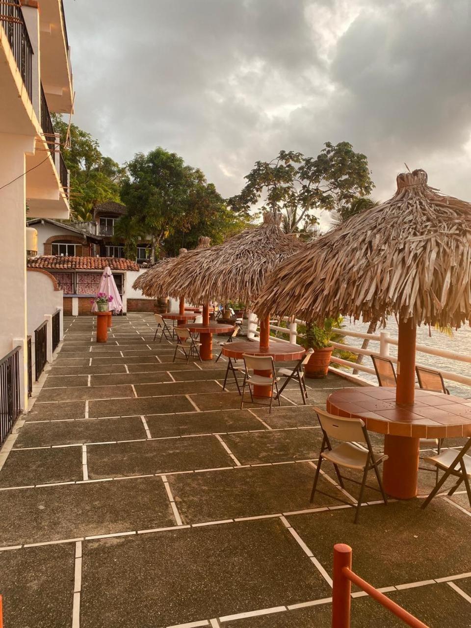 Traditional Sierra Leon Oceanfront Rooms - Adults Only Puerto Vallarta Eksteriør bilde