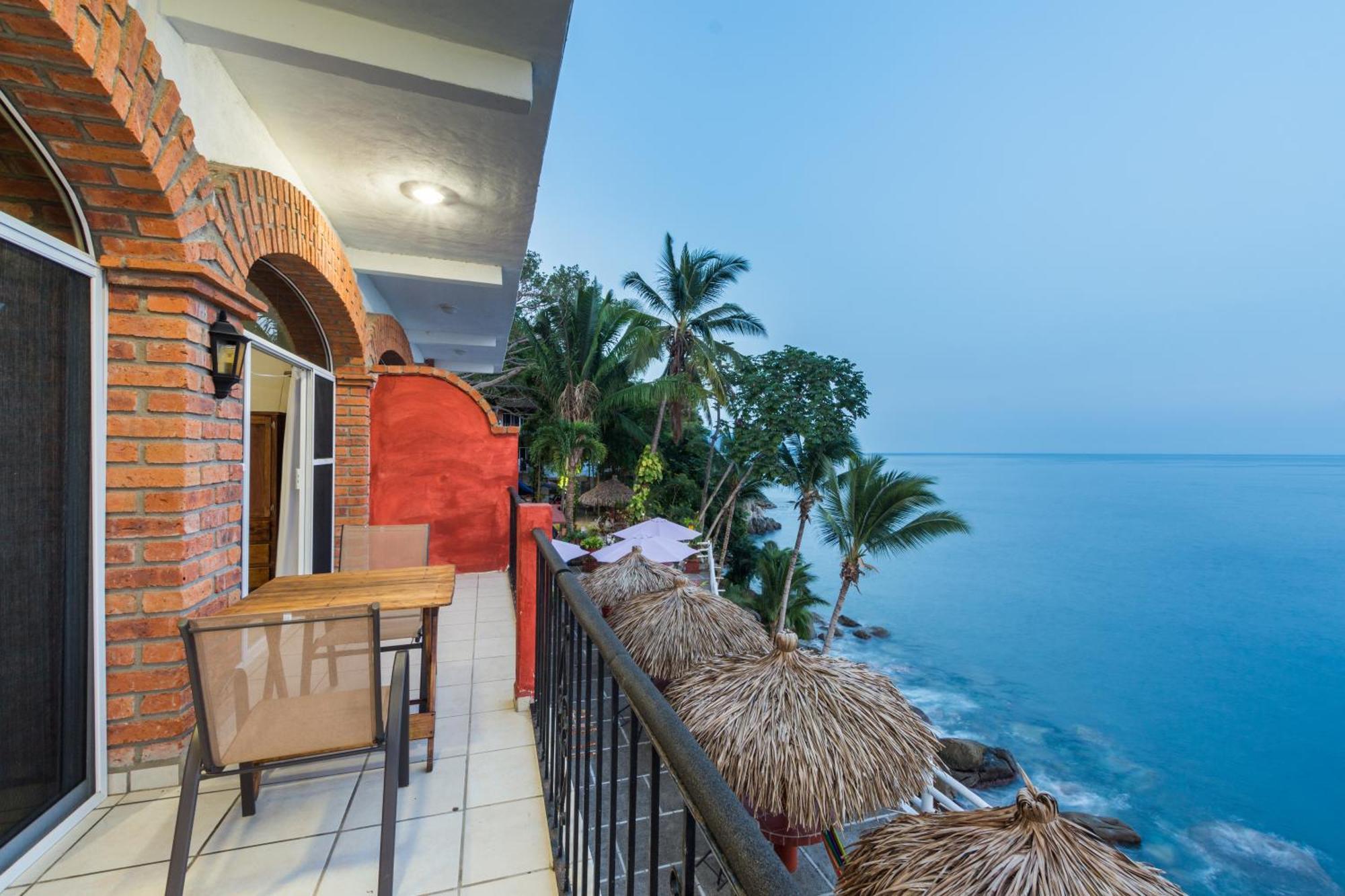Traditional Sierra Leon Oceanfront Rooms - Adults Only Puerto Vallarta Eksteriør bilde