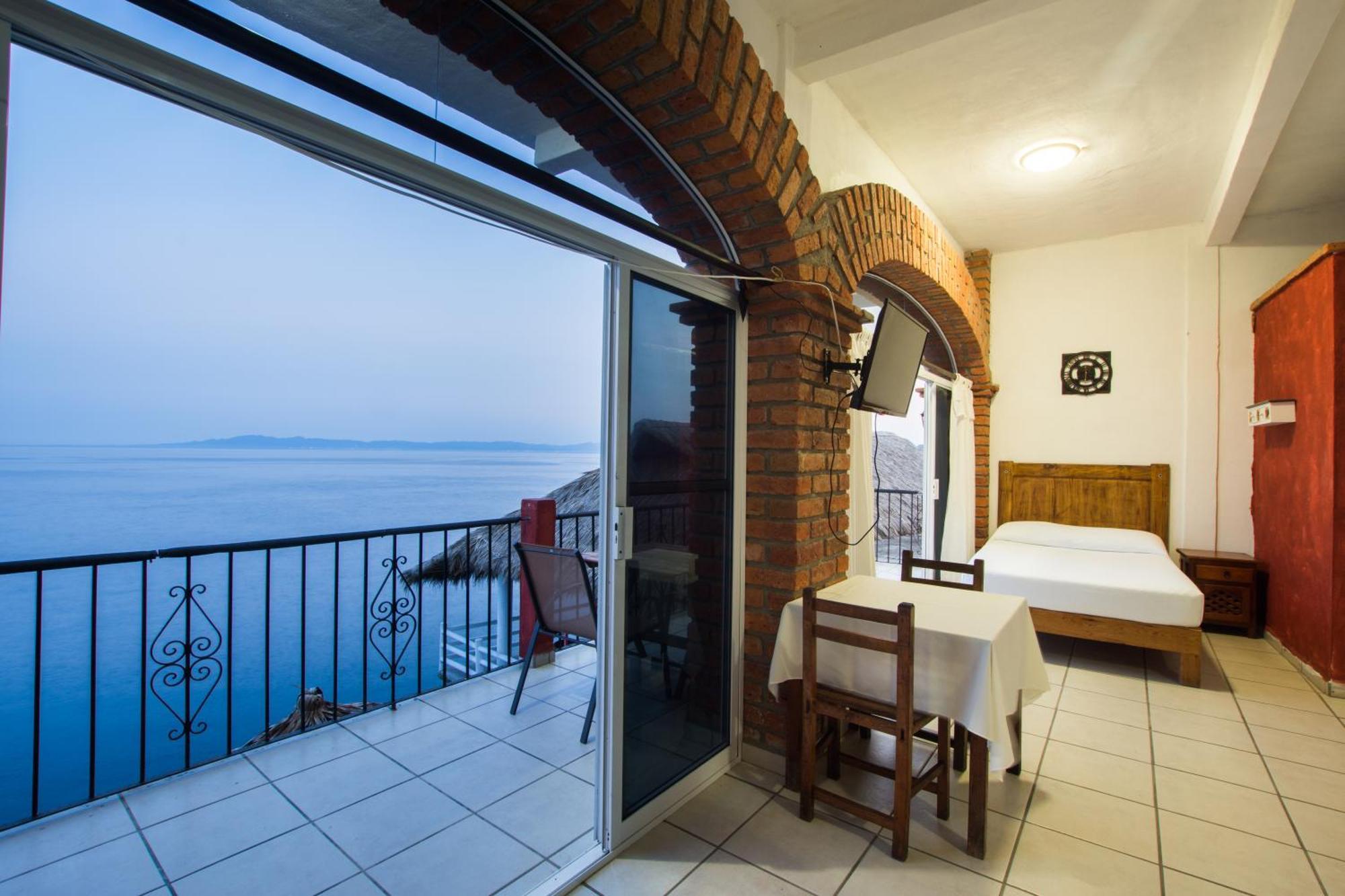 Traditional Sierra Leon Oceanfront Rooms - Adults Only Puerto Vallarta Eksteriør bilde