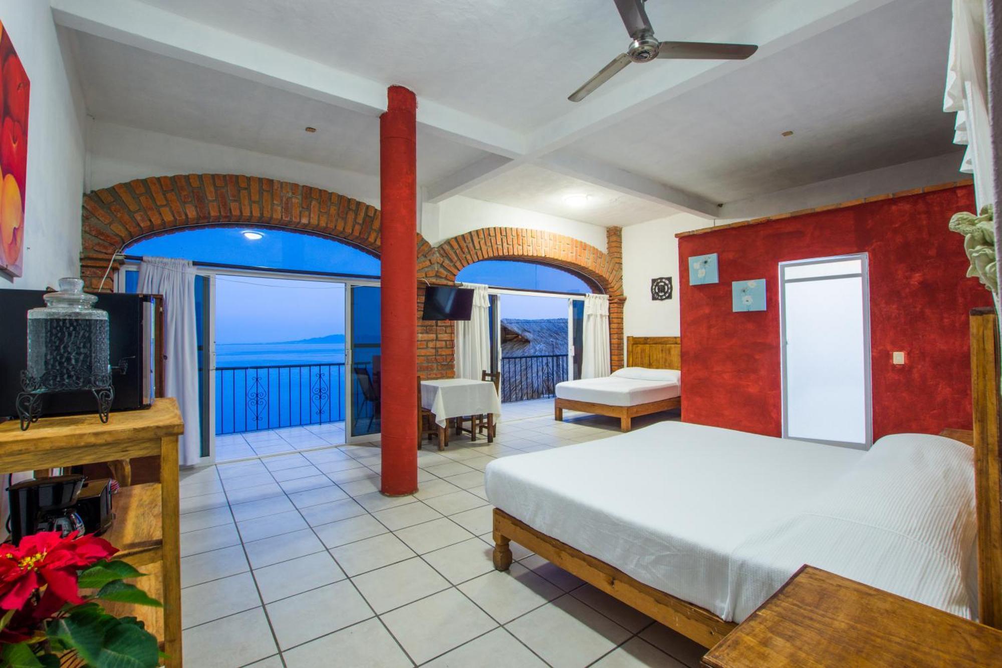 Traditional Sierra Leon Oceanfront Rooms - Adults Only Puerto Vallarta Eksteriør bilde