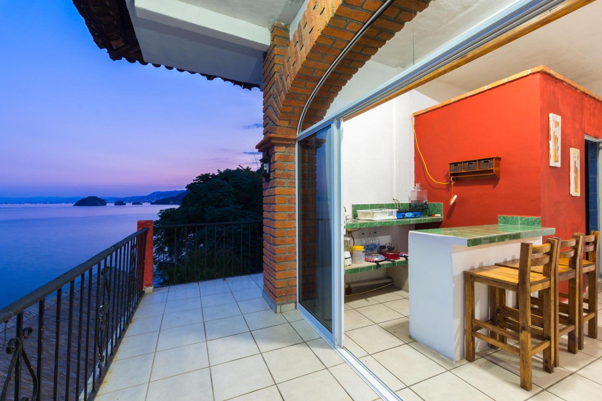 Traditional Sierra Leon Oceanfront Rooms - Adults Only Puerto Vallarta Eksteriør bilde