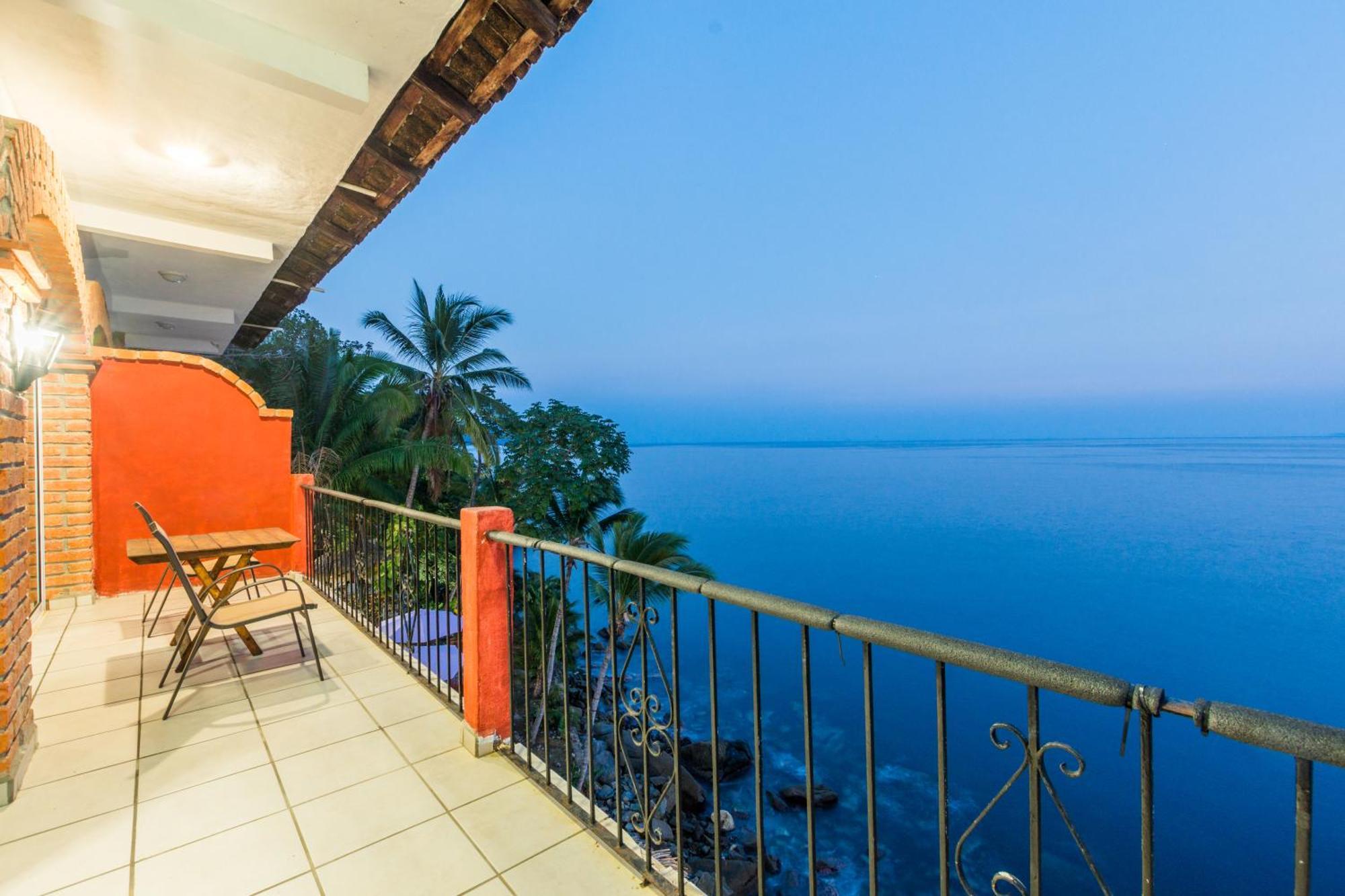 Traditional Sierra Leon Oceanfront Rooms - Adults Only Puerto Vallarta Eksteriør bilde